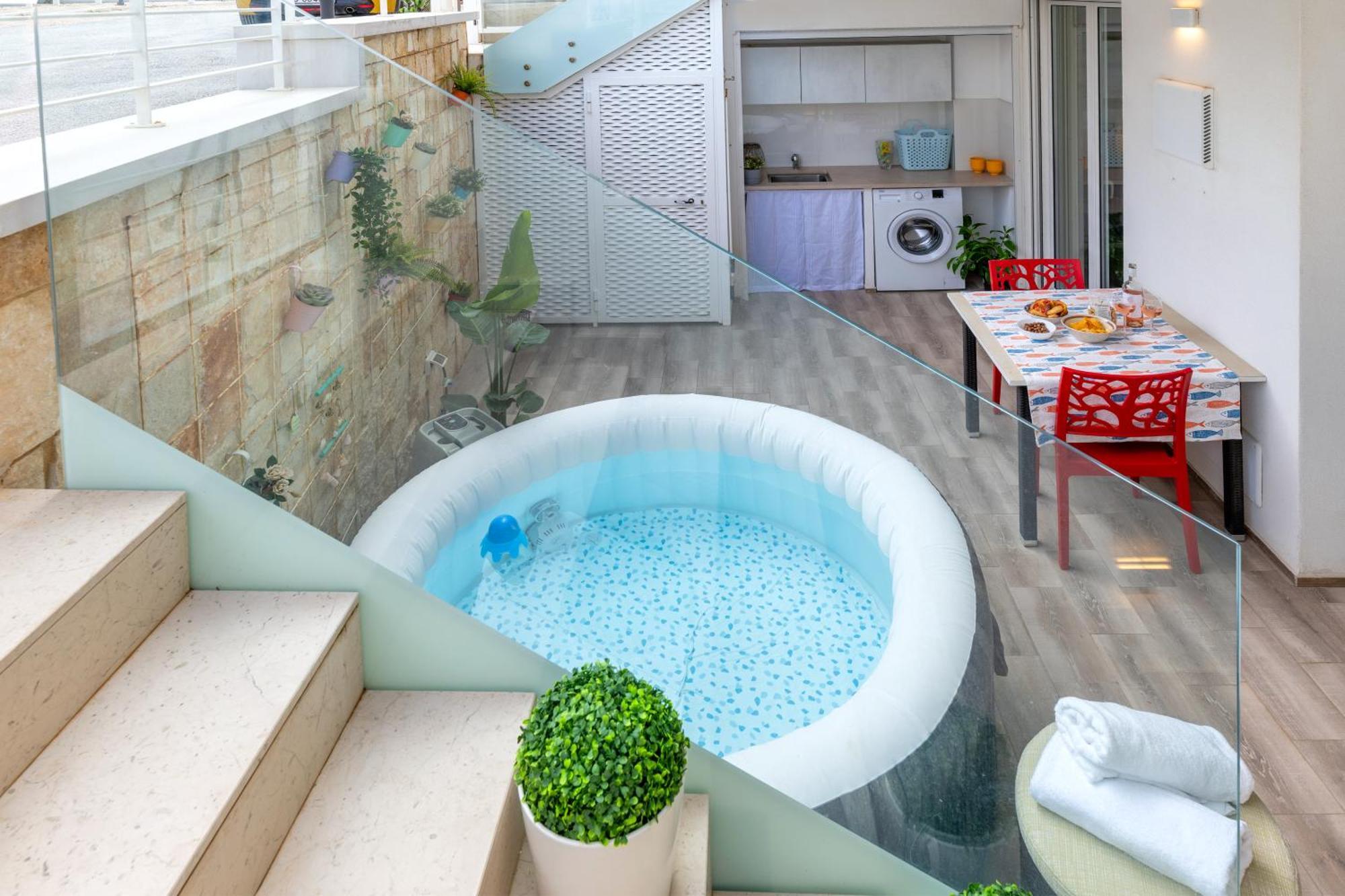 Cozy Marine Apt With Jacuzzi - 250Mt From Sea 滨海波利尼亚诺 外观 照片